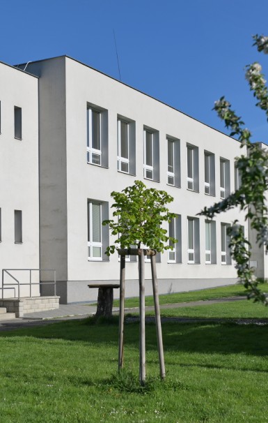 Budova školy ŽS Žerotínova